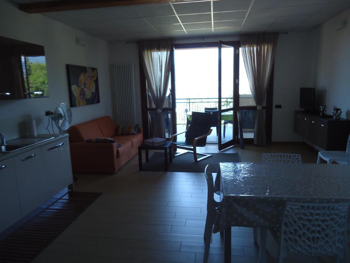 Piscina E Vistalago Crocemenaggio Cir 013145-00318 外观 照片